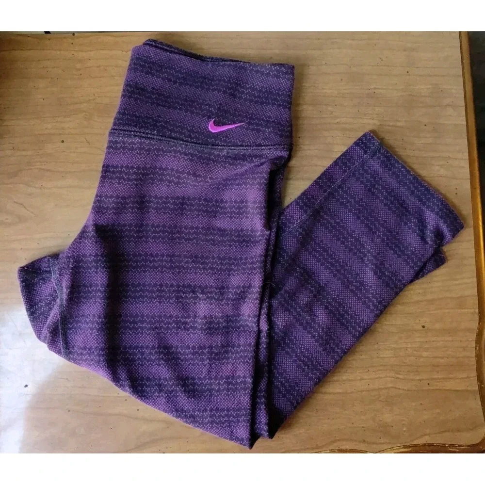 Nike Legend Women's Zig Dot Tight Fit Training 3/4 Capri Pants Purple/Black Sz S